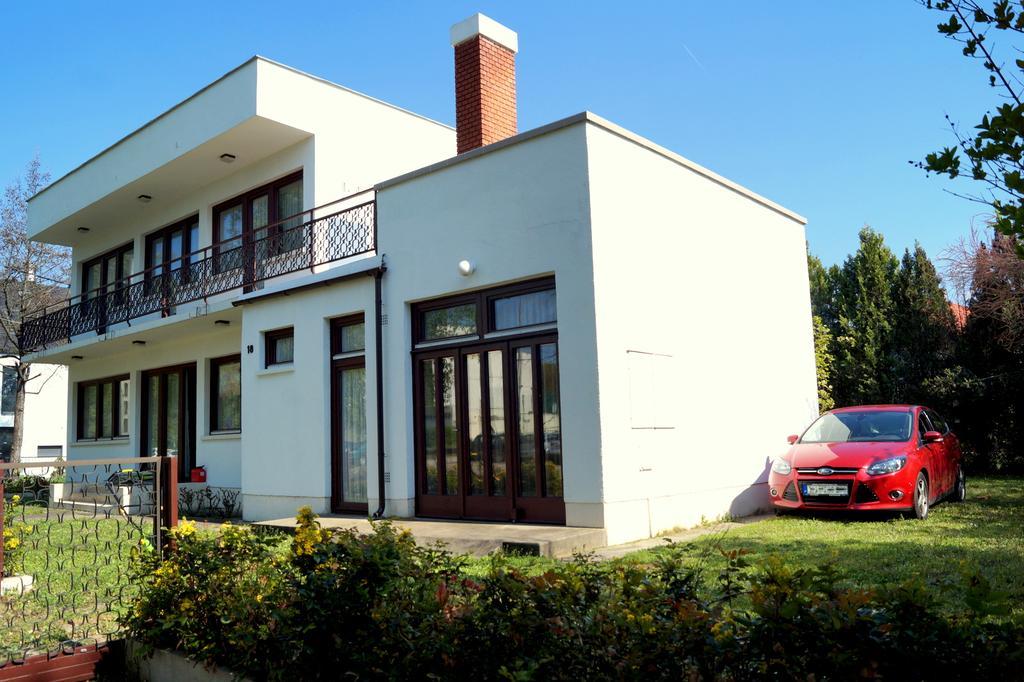 Sophie'S Guesthouse Siofok Exterior photo