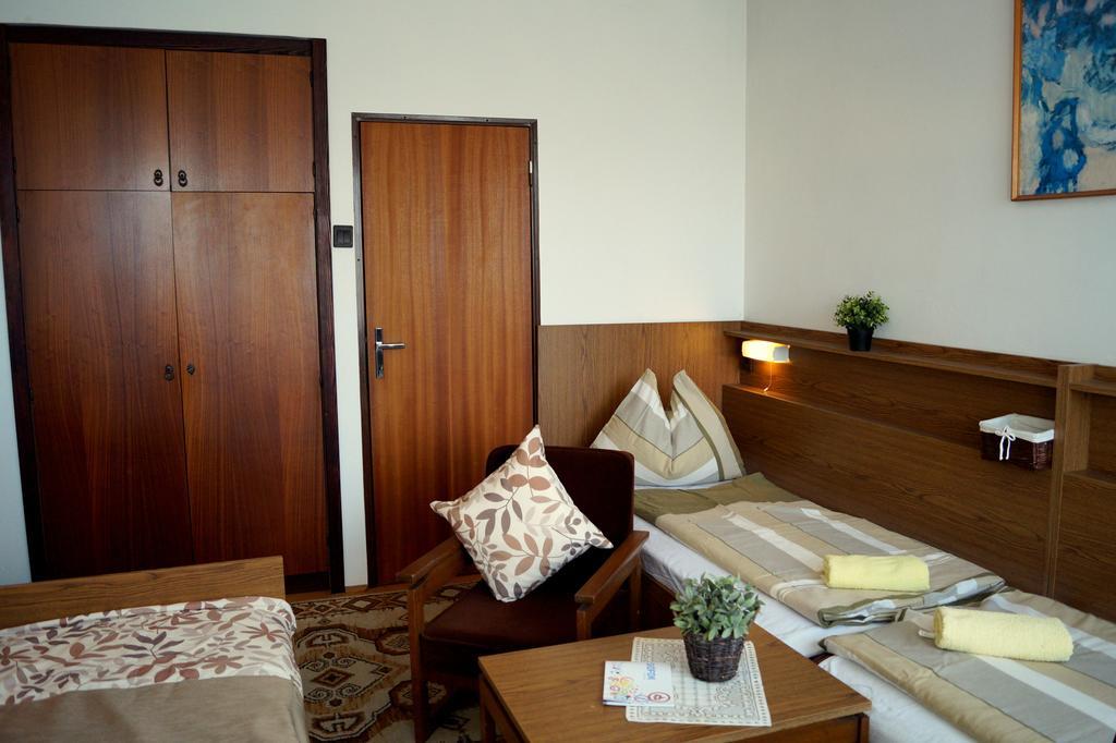 Sophie'S Guesthouse Siofok Exterior photo