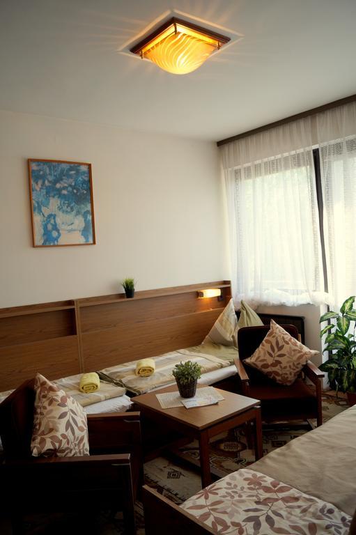 Sophie'S Guesthouse Siofok Exterior photo